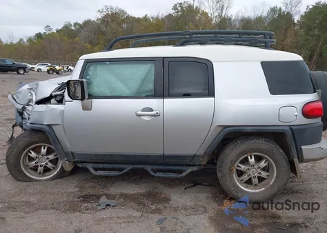 2007 Toyota Fj Cruiser z USA, uszkodzony, nr VIN JTEBU11F870033985